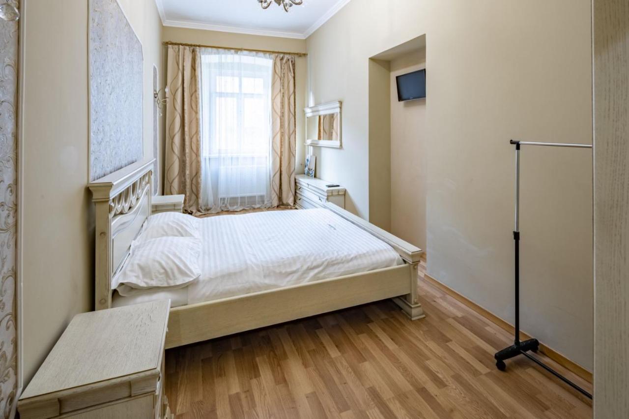 Romari Сербська 9 Apartment Lviv Bagian luar foto