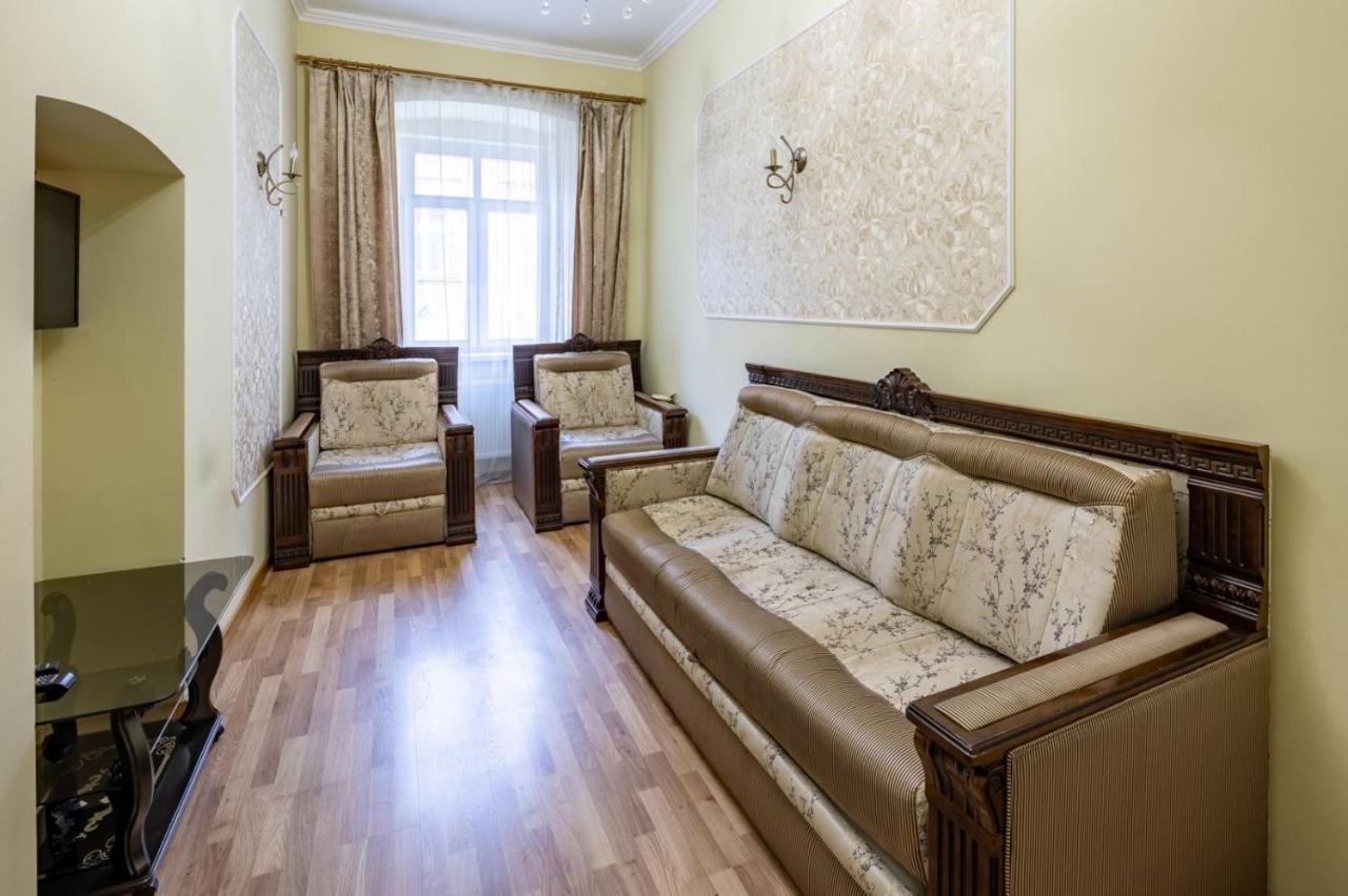 Romari Сербська 9 Apartment Lviv Bagian luar foto