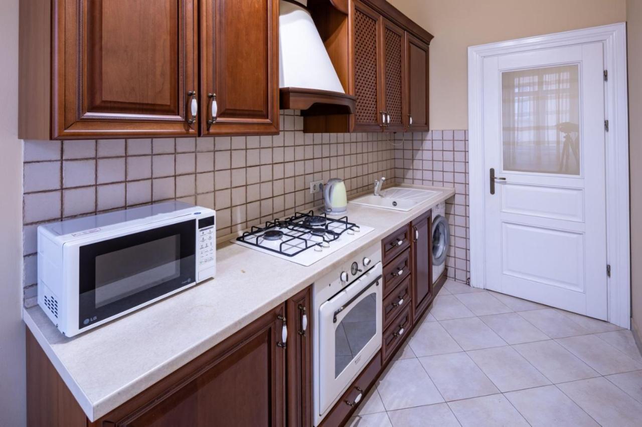 Romari Сербська 9 Apartment Lviv Bagian luar foto